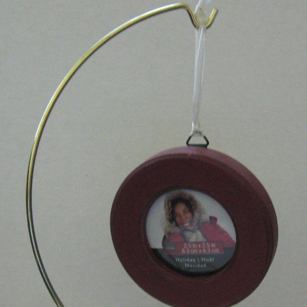 3" HANGING WOOD PHOTO FRAME and 9" GOLD STAND